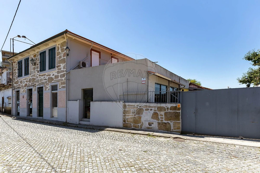 Negócio para Venda em Gondomar (São Cosme), Valbom e Jovim Foto 4