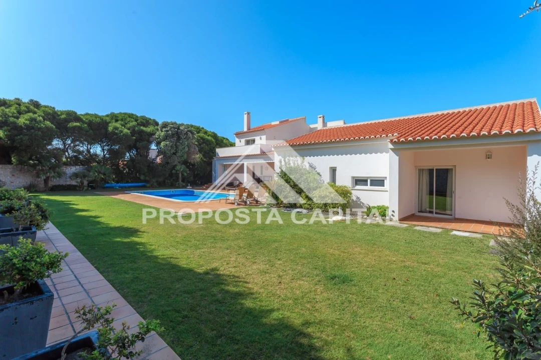 Moradia T7 para Venda em Amoreira Foto 12