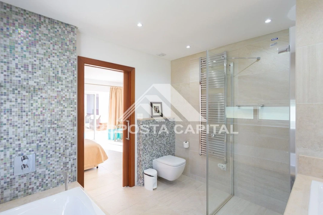 Moradia T7 para Venda em Amoreira Foto 38