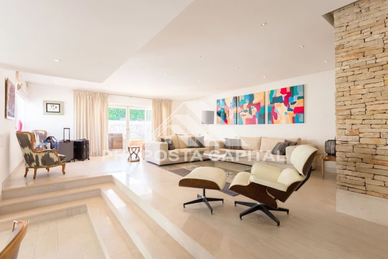 Moradia T7 para Venda em Amoreira