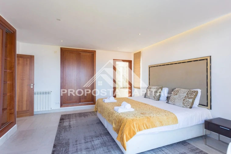 Moradia T7 para Venda em Amoreira Foto 24