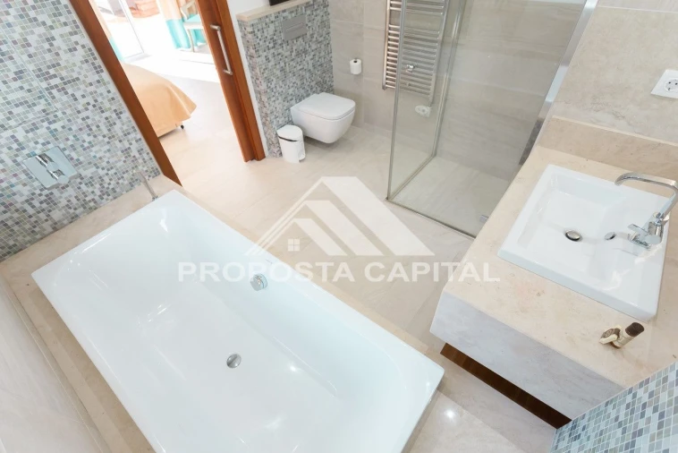 Moradia T7 para Venda em Amoreira Foto 39