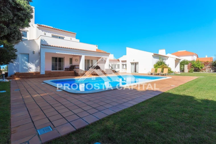 Moradia T7 para Venda em Amoreira Foto 8