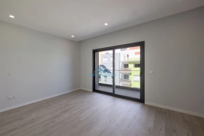 Apartamento T3 para Venda em Alcochete