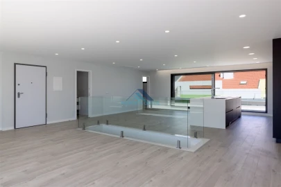 Apartamento T3 para Venda em Alcochete