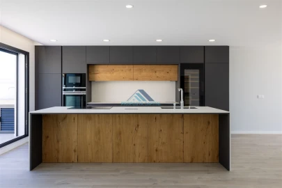 Apartamento T3 para Venda em Alcochete