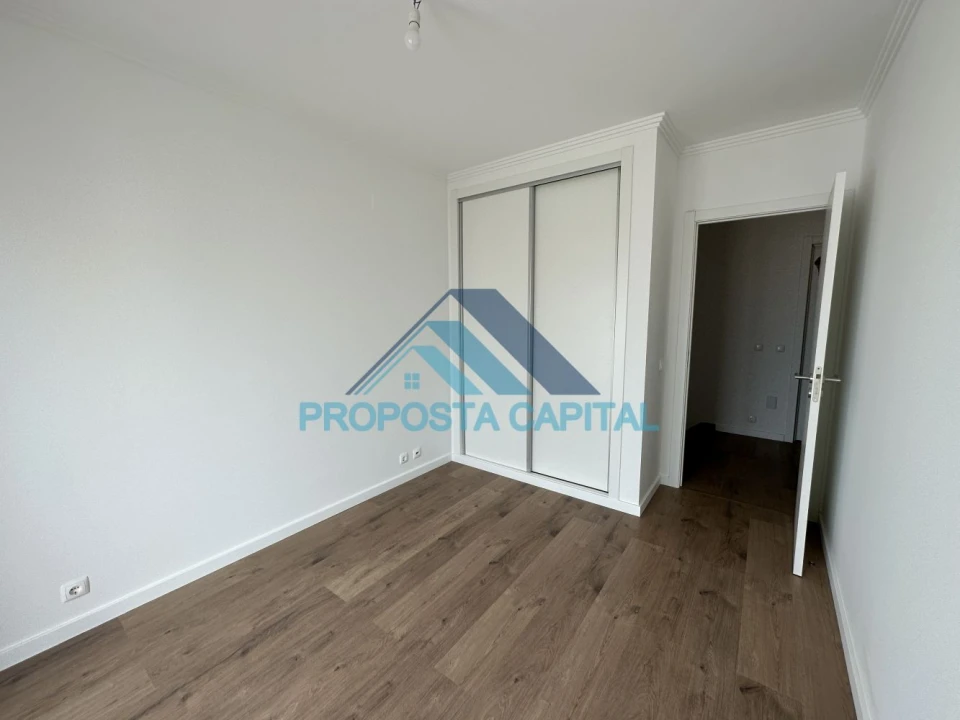 Moradia T4 para Venda em Ericeira Foto 13