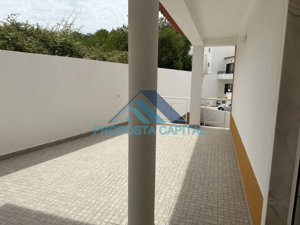 Moradia T4 para Venda em Ericeira Foto 40