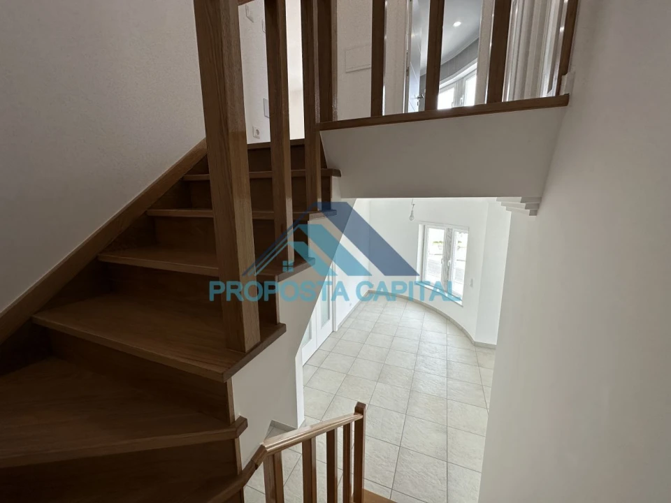 Moradia T4 para Venda em Ericeira Foto 43