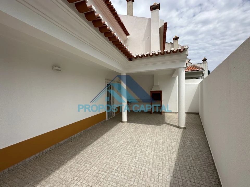 Moradia T4 para Venda em Ericeira Foto 47