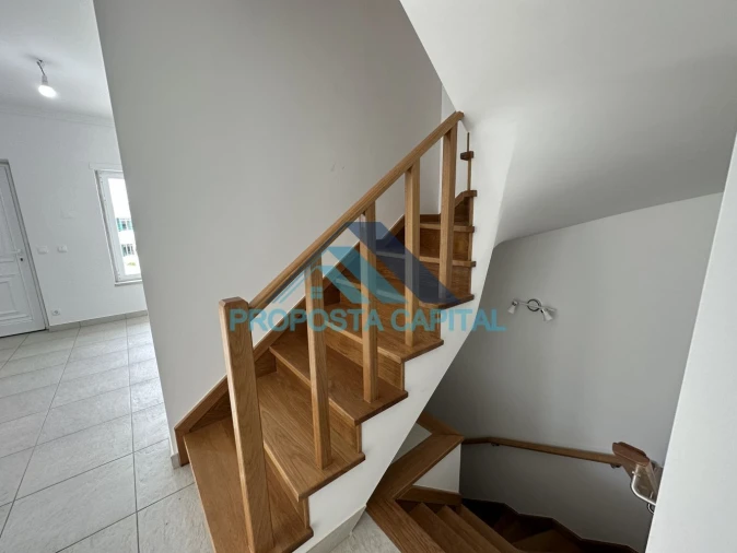 Moradia T4 para Venda em Ericeira Foto 44