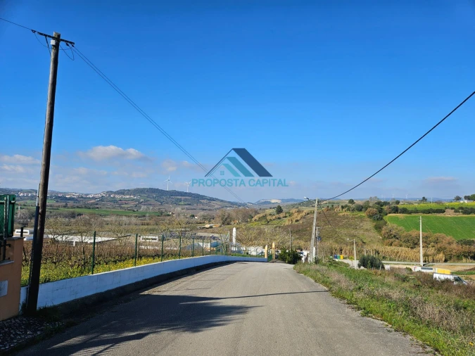 Terreno para Venda em Dois Portos e Runa