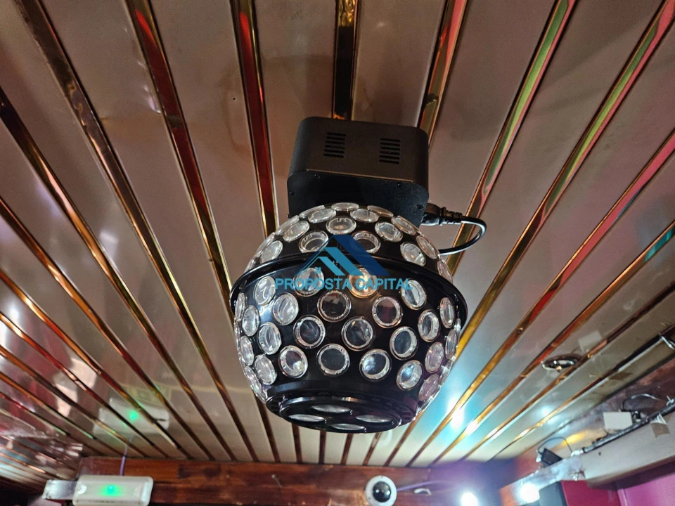 Negócio para Arrendamento em Venteira Foto 3