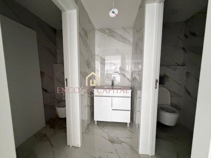 Negócio para Venda em Carcavelos e Parede Foto 4