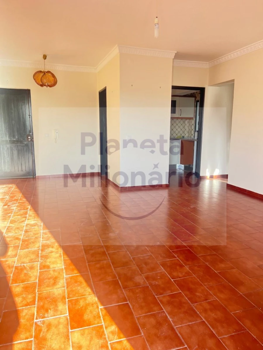 Apartamento T2 para Venda em Quarteira Foto 10