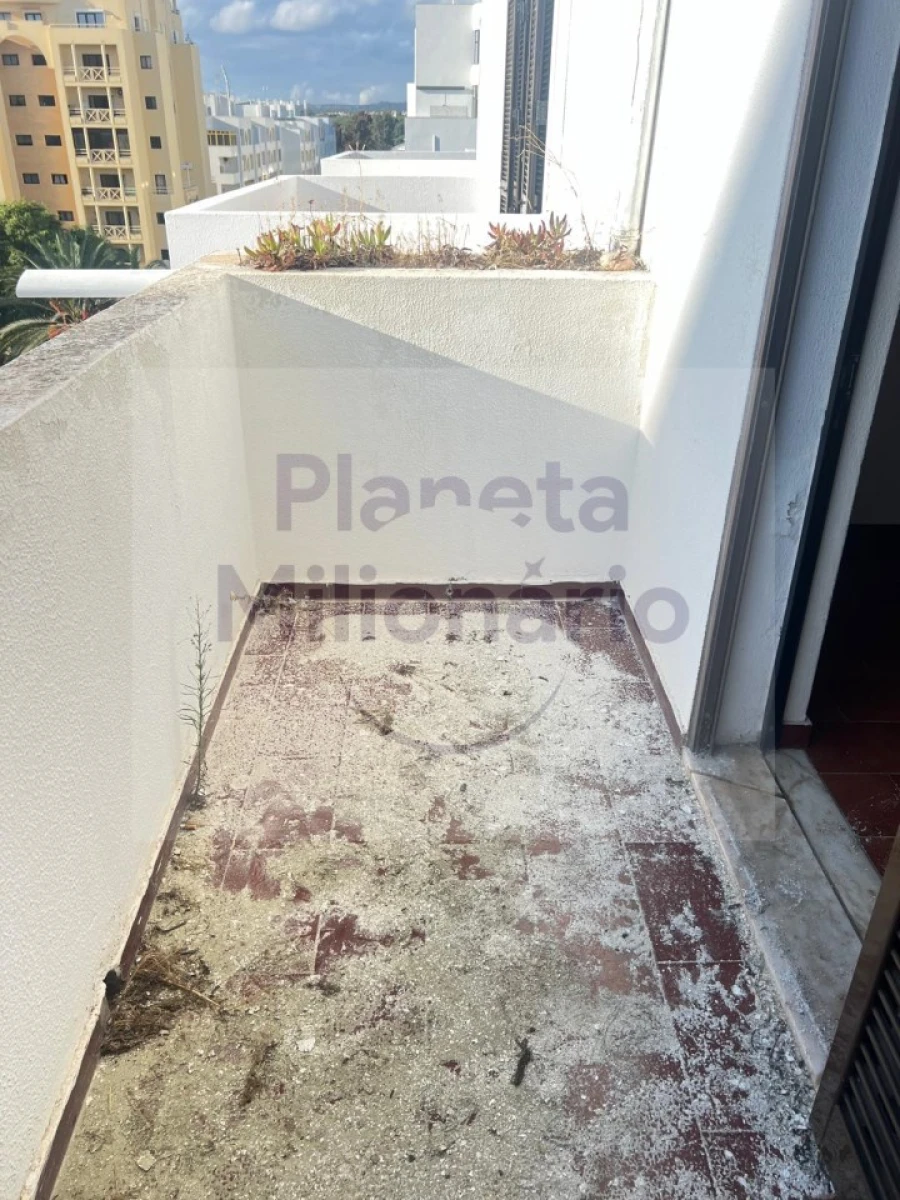 Apartamento T2 para Venda em Quarteira Foto 18