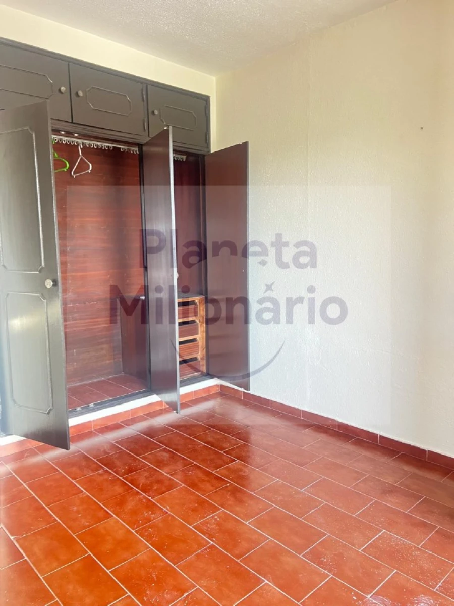 Apartamento T2 para Venda em Quarteira Foto 20