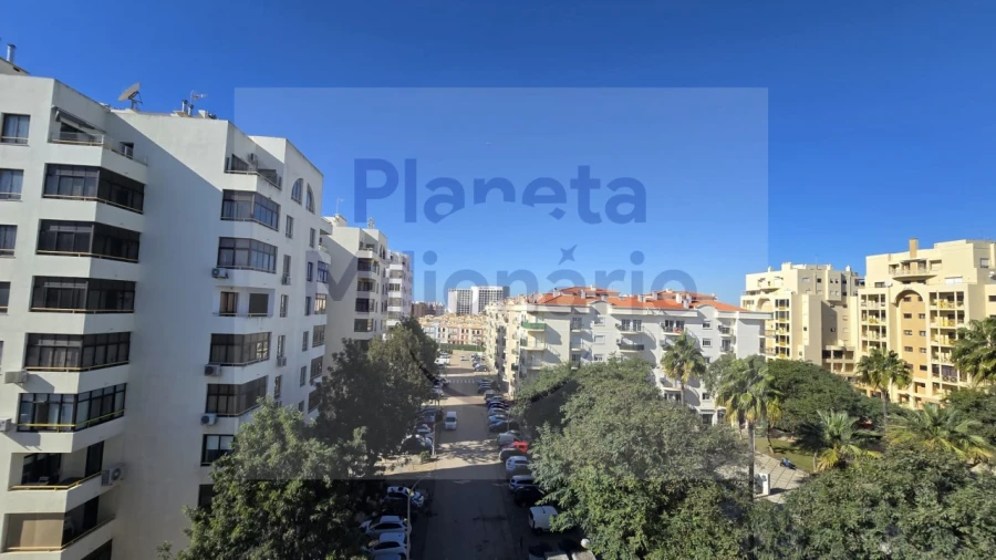 Apartamento T2 para Venda em Quarteira Foto 1