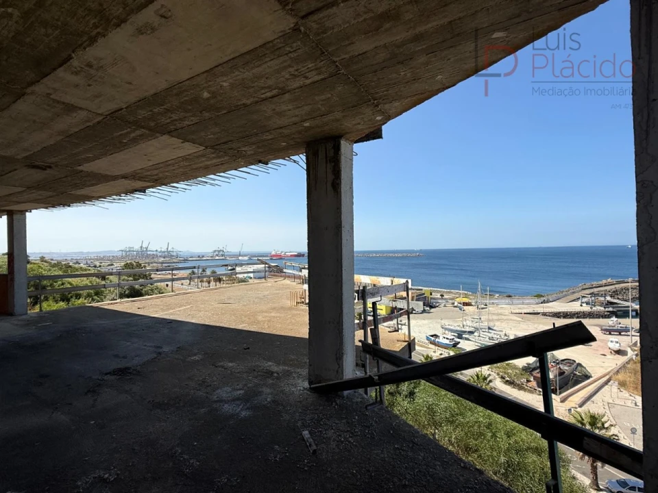 Moradia T7 para Venda em Sines Foto 20