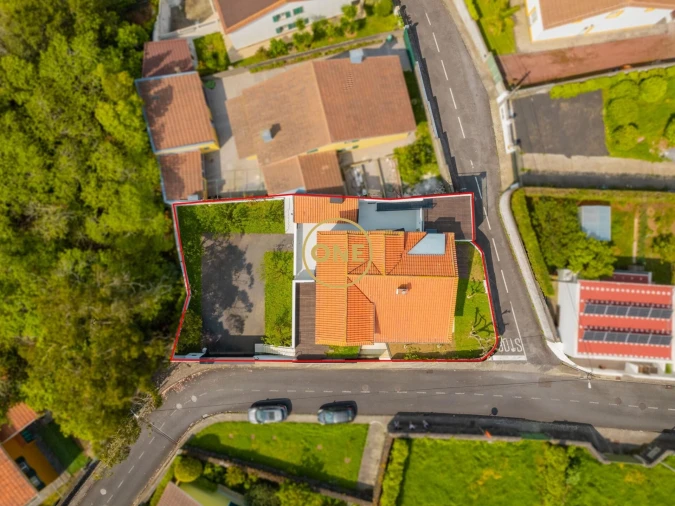 Moradia T3 para Venda em Pico da Pedra Foto 25