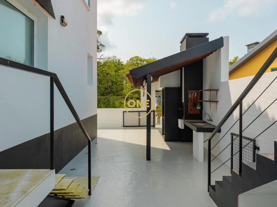 Moradia T3 para Venda em Pico da Pedra Foto 20