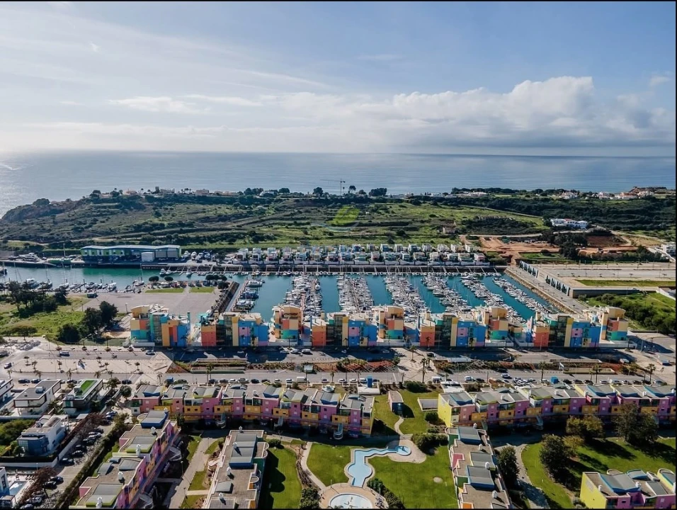 Apartamento T1 para Venda em Albufeira e Olhos de Água Foto 1