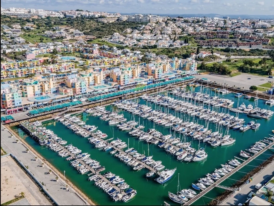 Apartamento T1 para Venda em Albufeira e Olhos de Água Foto 7