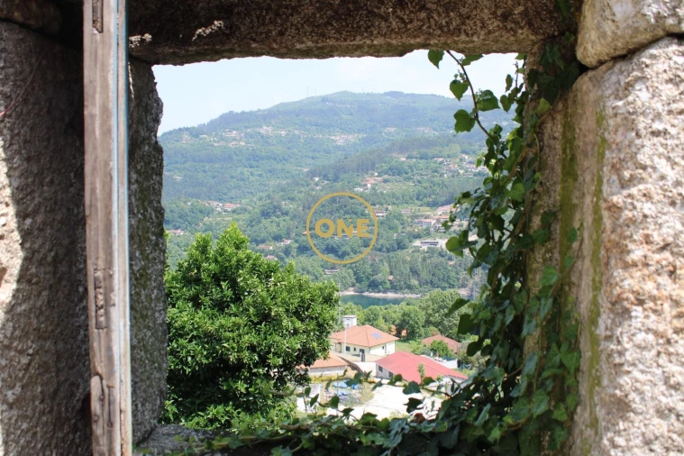 Moradia T6 para Venda em Rio Caldo Foto 4