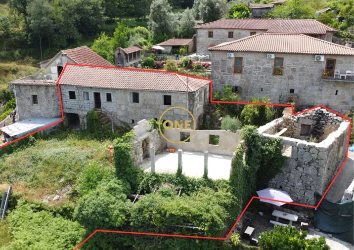 Moradia T6 para Venda em Rio Caldo Foto 3