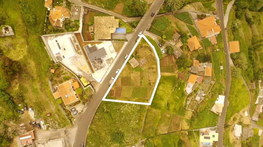 Terreno para Venda em Arco da Calheta Foto 16