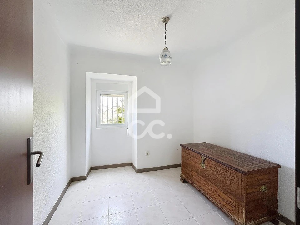 Moradia T1 para Venda em Alvorninha Foto 18