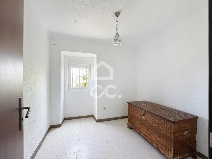 Moradia T1 para Venda em Alvorninha Foto 18