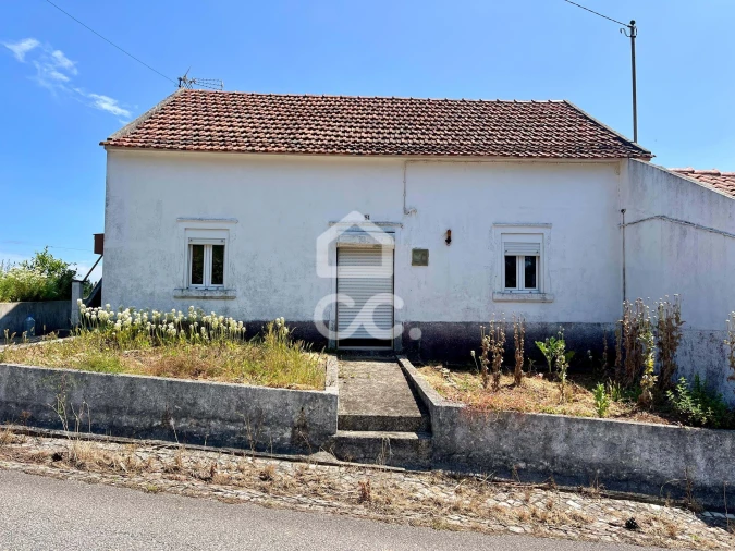 Moradia T1 para Venda em Alvorninha Foto 5