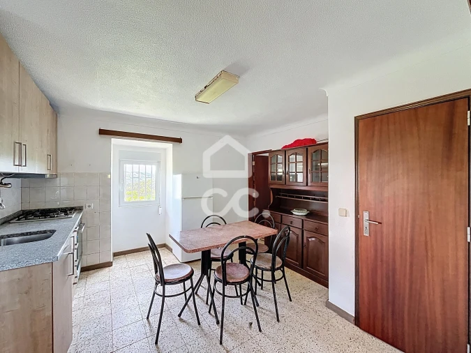 Moradia T1 para Venda em Alvorninha Foto 11