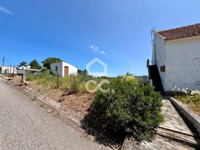 Moradia T1 para Venda em Alvorninha Foto 3