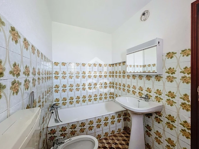 Moradia T1 para Venda em Alvorninha Foto 13