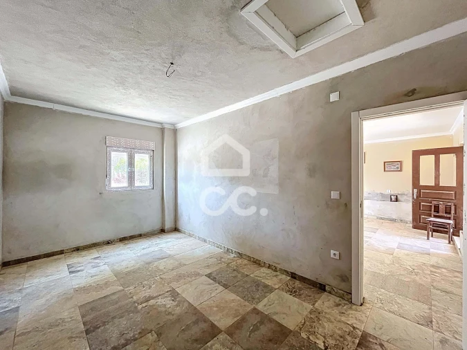 Moradia T2 para Venda em Alvorninha Foto 12