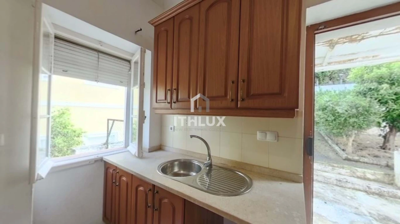 Moradia T7 para Venda em Assunção, Ajuda, Salvador e Santo Ildefonso Foto 8