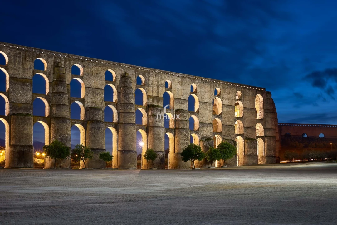 Moradia T7 para Venda em Assunção, Ajuda, Salvador e Santo Ildefonso Foto 40