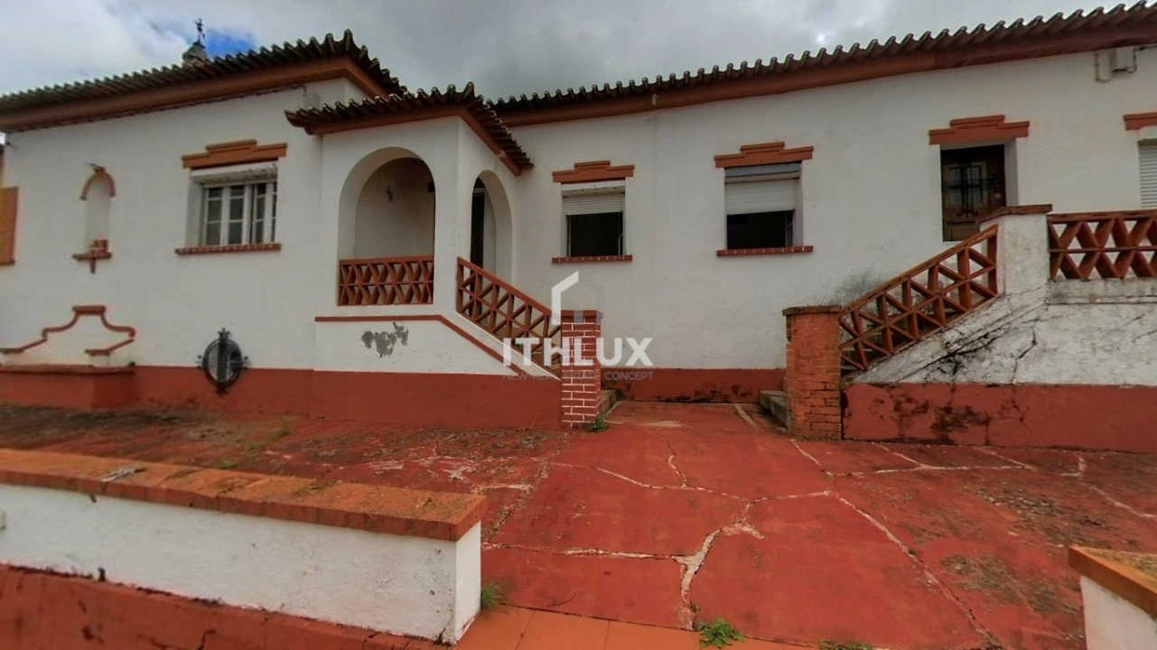 Moradia T7 para Venda em Assunção, Ajuda, Salvador e Santo Ildefonso Foto 3