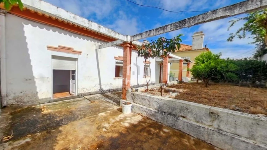 Moradia T7 para Venda em Assunção, Ajuda, Salvador e Santo Ildefonso Foto 17