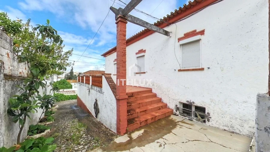 Moradia T7 para Venda em Assunção, Ajuda, Salvador e Santo Ildefonso Foto 18