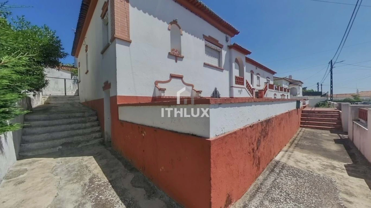 Moradia T7 para Venda em Assunção, Ajuda, Salvador e Santo Ildefonso Foto 25