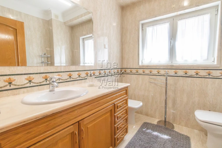 Moradia T5 para Venda em Póvoa de Santa Iria e Forte da Casa Foto 27