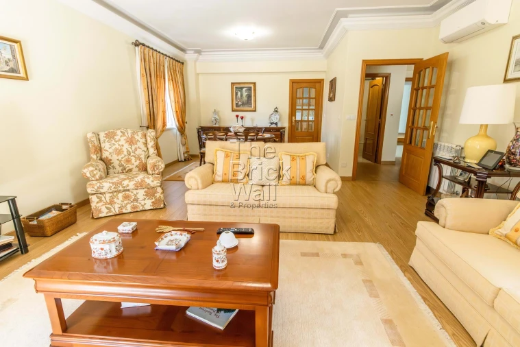 Moradia T5 para Venda em Póvoa de Santa Iria e Forte da Casa Foto 12