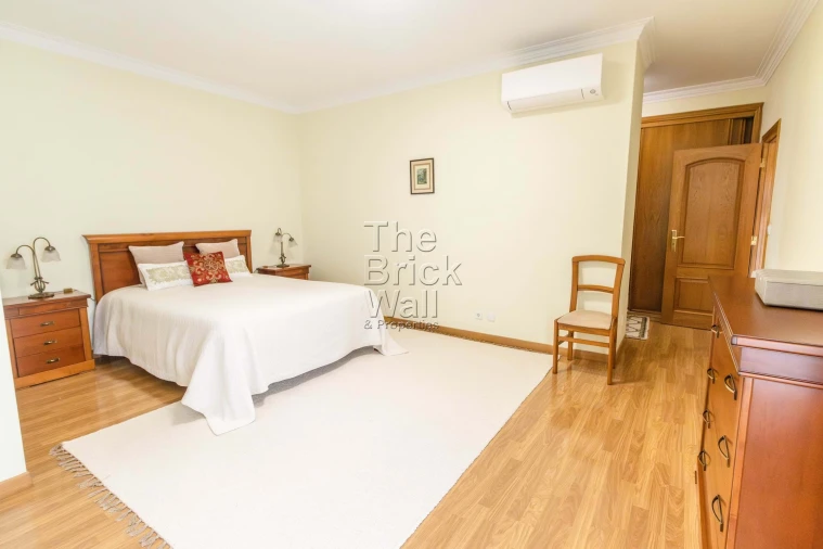 Moradia T5 para Venda em Póvoa de Santa Iria e Forte da Casa Foto 19