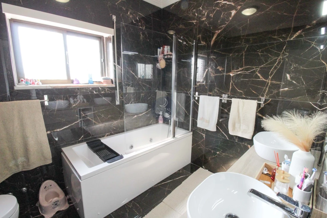 Moradia T3 para Venda em Malhou, Louriceira e Espinheiro Foto 20