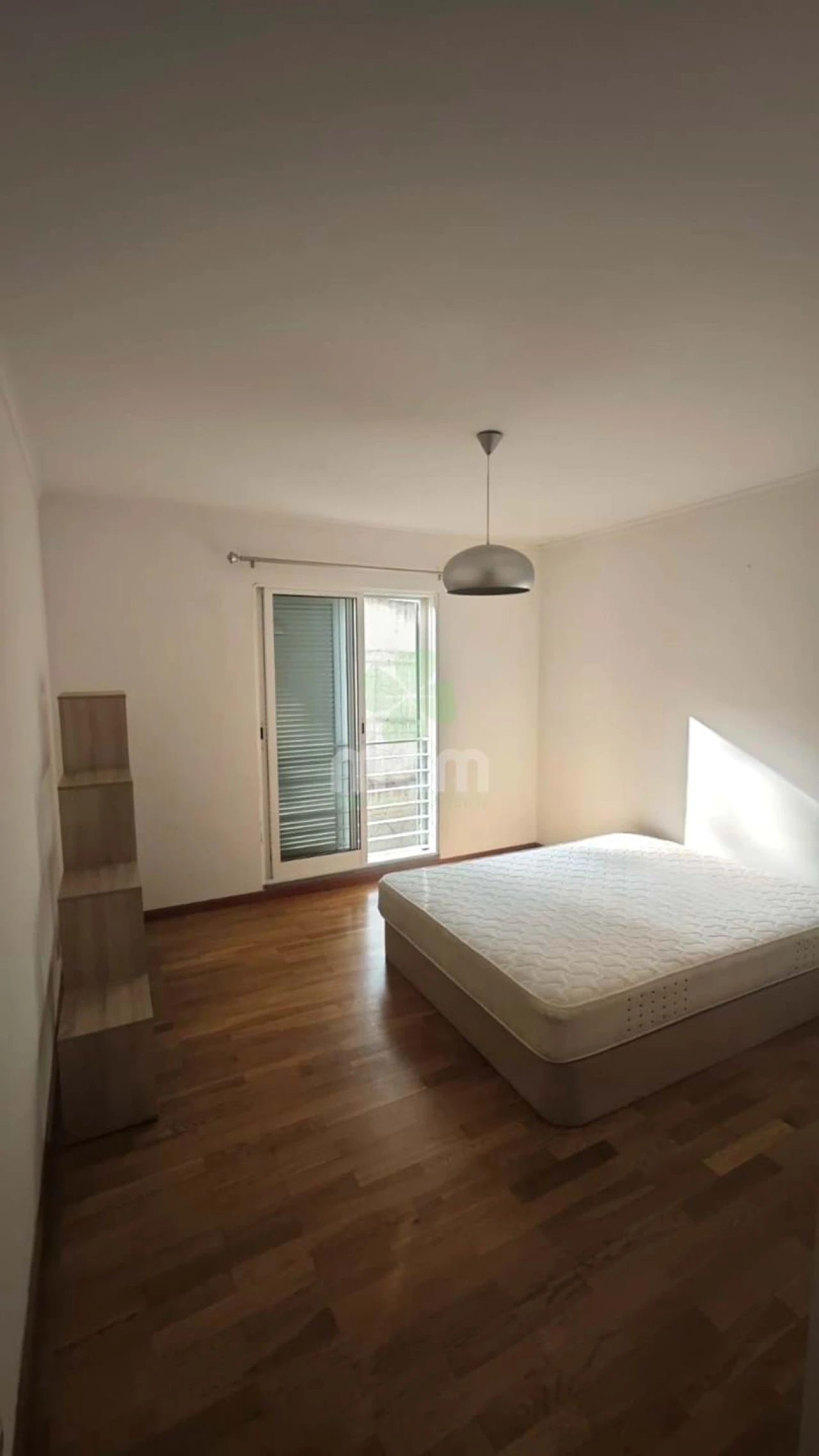 Apartamento T2 para Arrendamento em São Martinho Foto 4