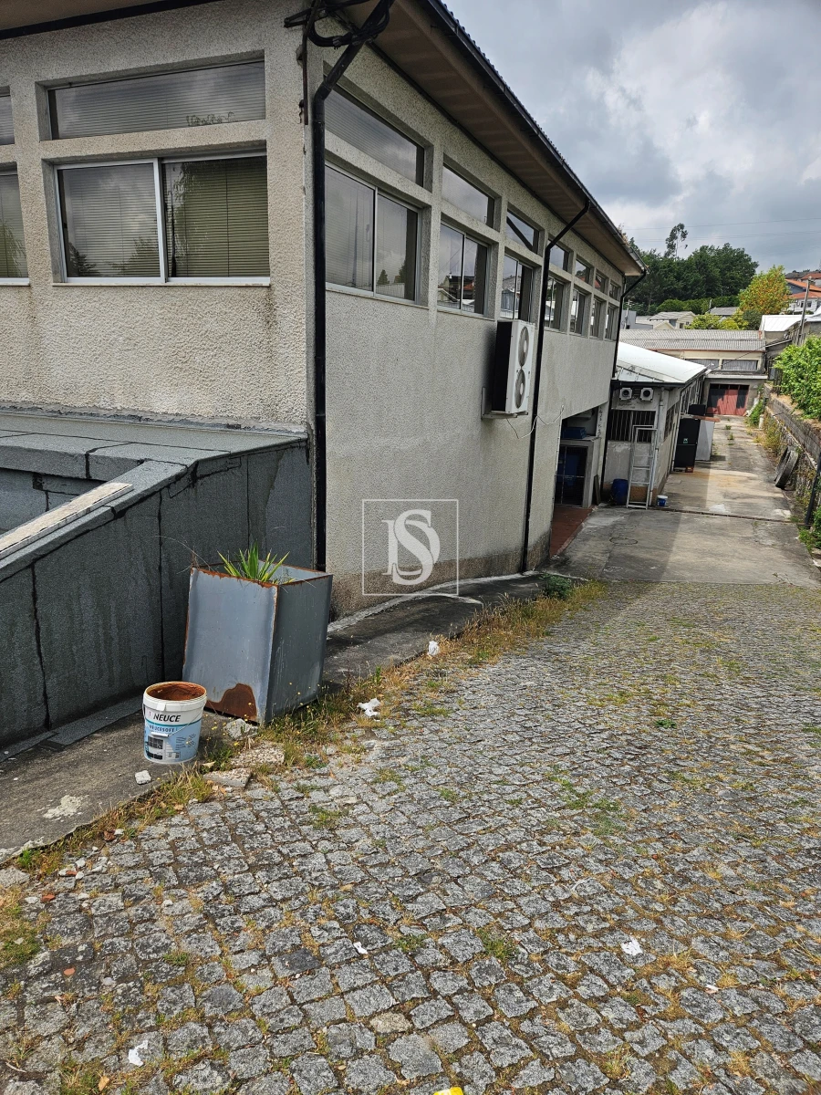 Armazém para Venda em Arões (São Romão) Foto 3