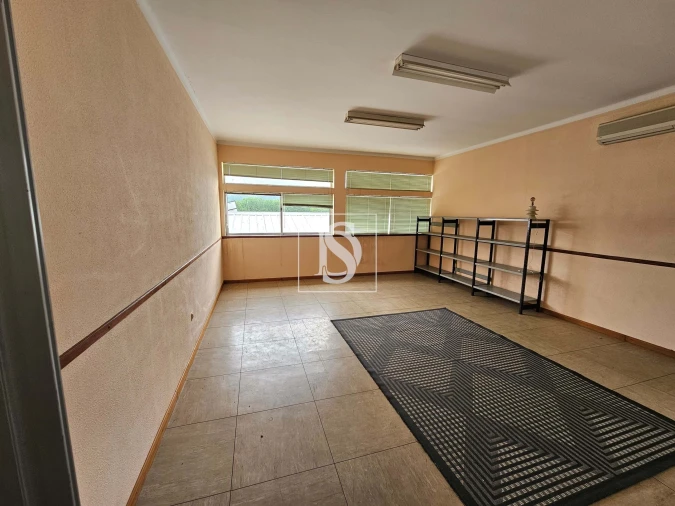 Armazém para Venda em Arões (São Romão) Foto 10